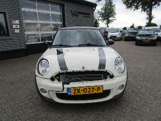 Mini Cooper 1.6 picture 8