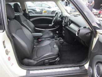 Mini Cooper 1.6 picture 10