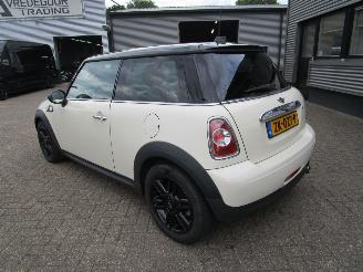 Mini Cooper 1.6 picture 3