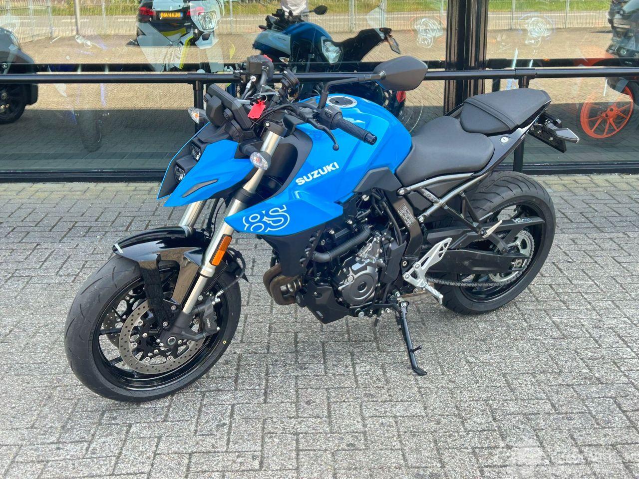 Suzuki  GSX 8S