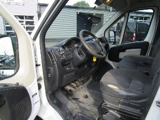 Peugeot Boxer 330 2.2 HDI L1H1 picture 9