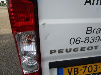 Peugeot Boxer 330 2.2 HDI L1H1 picture 19
