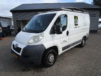 Vaurioauto  commercial vehicles Peugeot Boxer 330 2.2 HDI L1H1 2012/12