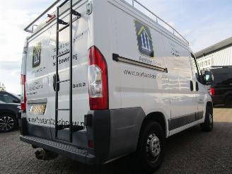 Peugeot Boxer 330 2.2 HDI L1H1 picture 20