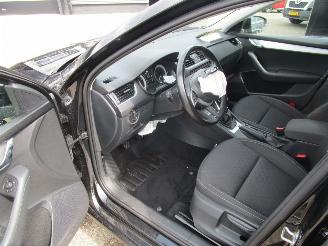 Skoda Octavia combi 1.2 TSI Business picture 10