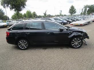 Skoda Octavia combi 1.2 TSI Business picture 6