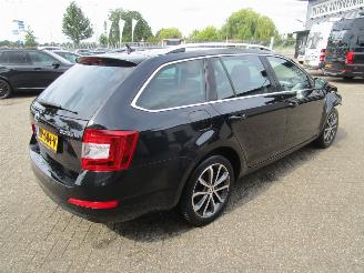 Skoda Octavia combi 1.2 TSI Business picture 5
