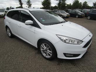 Ford Focus wagon 1.0 EcoBoost Trend Edition picture 7