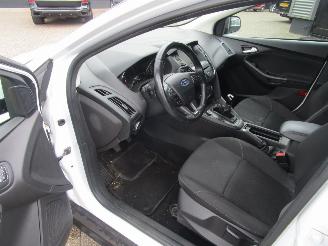 Ford Focus wagon 1.0 EcoBoost Trend Edition picture 9