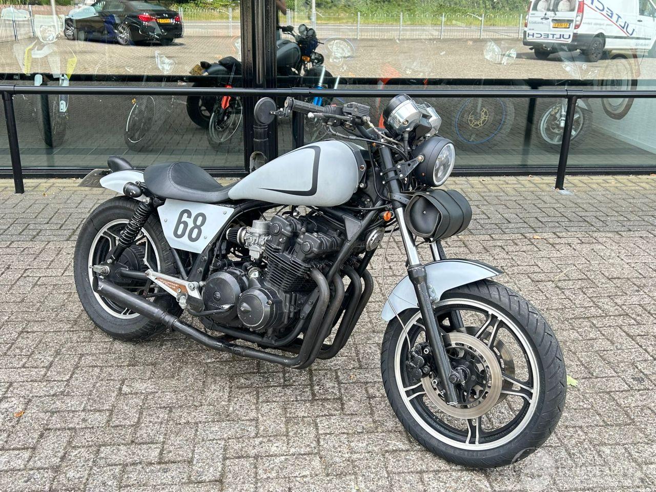 Honda CB 750 Seven Fifty