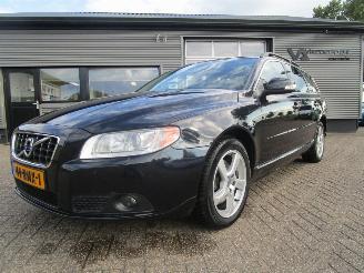 Volvo V-70 2.0 D3 Limited edition picture 18