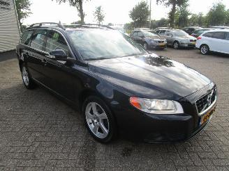 Volvo V-70 2.0 D3 Limited edition picture 7