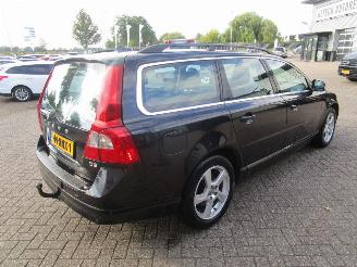 Volvo V-70 2.0 D3 Limited edition picture 5