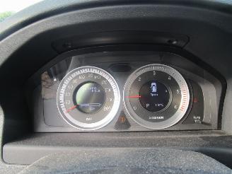 Volvo V-70 2.0 D3 Limited edition picture 16