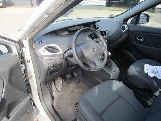 Renault Grand-scenic 1.6 Business 7P picture 12