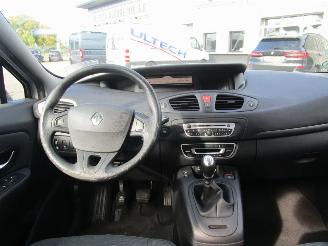 Renault Grand-scenic 1.6 Business 7P picture 10