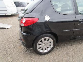 Peugeot 206+ 1.4 XS picture 15