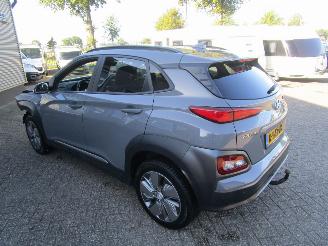 Hyundai Kona EV Comfort 64KWH (GERESEVEERD) picture 7