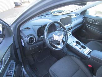 Hyundai Kona EV Comfort 64KWH (GERESEVEERD) picture 9
