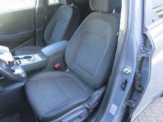 Hyundai Kona EV Comfort 64KWH (GERESEVEERD) picture 13