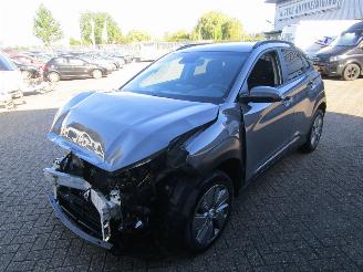 Hyundai Kona EV Comfort 64KWH (GERESEVEERD) picture 5