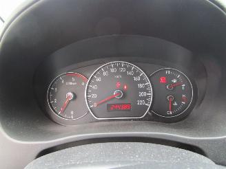 Suzuki SX4 1.9D Exclusive picture 15