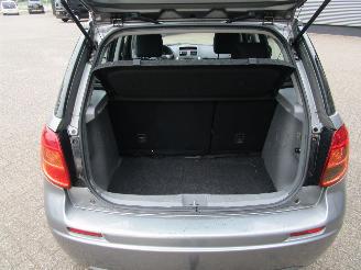 Suzuki SX4 1.9D Exclusive picture 17