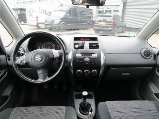 Suzuki SX4 1.9D Exclusive picture 10