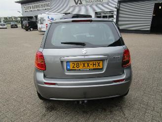 Suzuki SX4 1.9D Exclusive picture 6