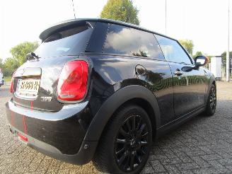 Mini Cooper 1.5 Business picture 9
