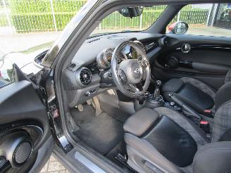 Mini Cooper 1.5 Business picture 10