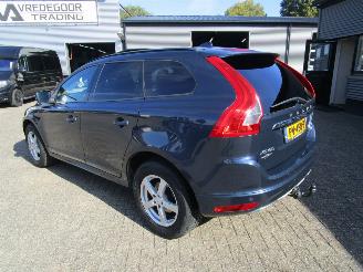 Volvo Xc-60 2.0 D4 FWD SUMMUM picture 3