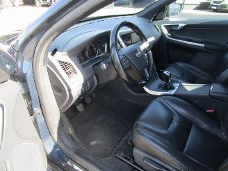Volvo Xc-60 2.0 D4 FWD SUMMUM picture 9
