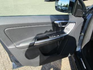 Volvo Xc-60 2.0 D4 FWD SUMMUM picture 13