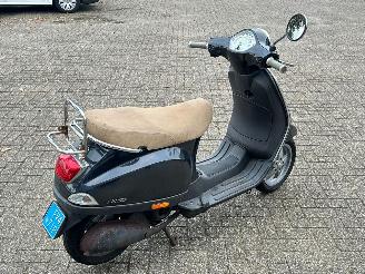 Vespa  LX 50 2T picture 5