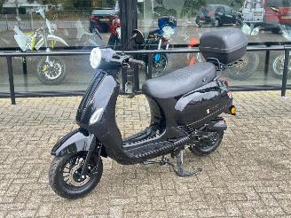 damaged scooters Senzo  Rivalux 2024/6