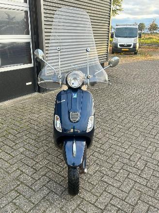 Vespa  LX 50 4T picture 8