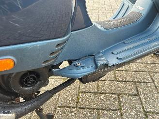 Vespa  LX 50 4T picture 12