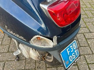 Vespa  LX 50 4T picture 10