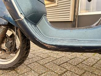Vespa  LX 50 4T picture 11