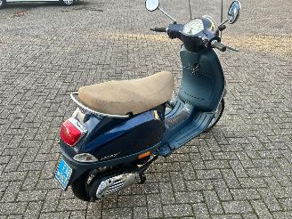 Vespa  LX 50 4T picture 5
