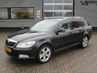 Voiture accidenté Skoda Octavia Combi 1.4 TSI Elegance automaat 2009/12