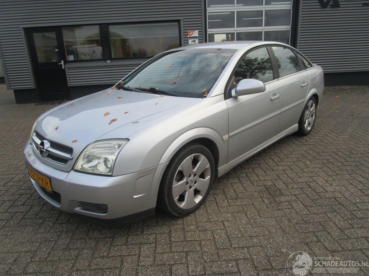 Opel Vectra GTS 2.2-16V