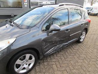 Peugeot 207 SW 1.6 VTI XS picture 20