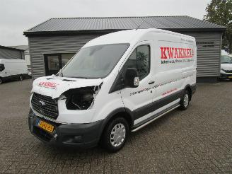 skadebil bedrijf Ford Transit 310 2.0 TDCI L2H2 Trend 2016/11