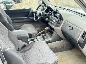 Mitsubishi Pajero 3.2 DI-D GLS Automaat picture 11