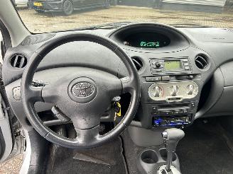 Toyota Yaris 1.3 VVT-i Sol Automaat picture 11