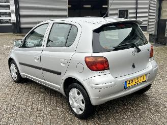 Toyota Yaris 1.3 VVT-i Sol Automaat picture 3