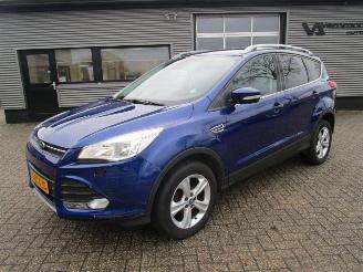 Schadeauto Ford Kuga 1.5 Trend Edition 2015/11