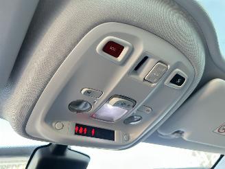 Peugeot 308 SW 1.2 PureTech Blue Lease Premium picture 26